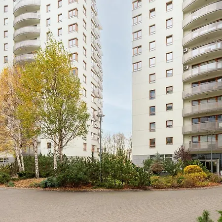 Aleja Wyscigowa Comfort By Bookinghost 公寓