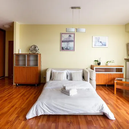 Lägenhet Aleja Wyscigowa Comfort