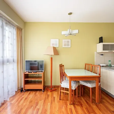 Appartement Aleja Wyscigowa Comfort By Bookinghost *