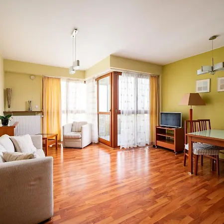 Aleja Wyscigowa Comfort Lägenhet