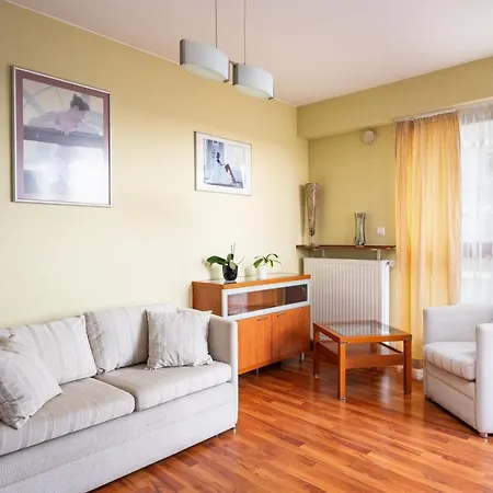 Aleja Wyscigowa Comfort Lägenhet Warszawa